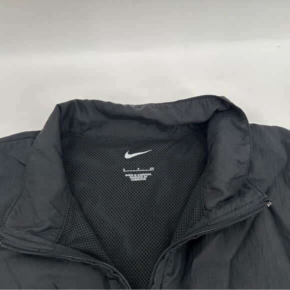 Nike Training Vest Repel City Ready Black Oversized Athletic Windbreaker Vest - Picture 4 of 10